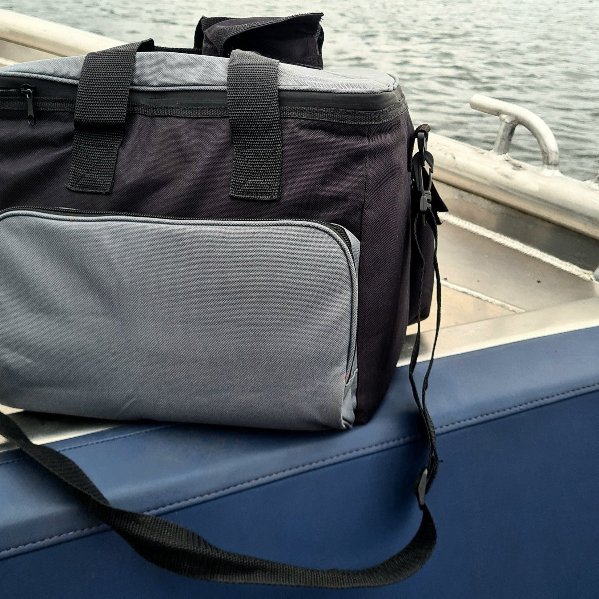 Koelen onderweg en thuis – elektrische koeltas 15 L met omvormer voor 220V naar 12V - THINGS - TO - BUY