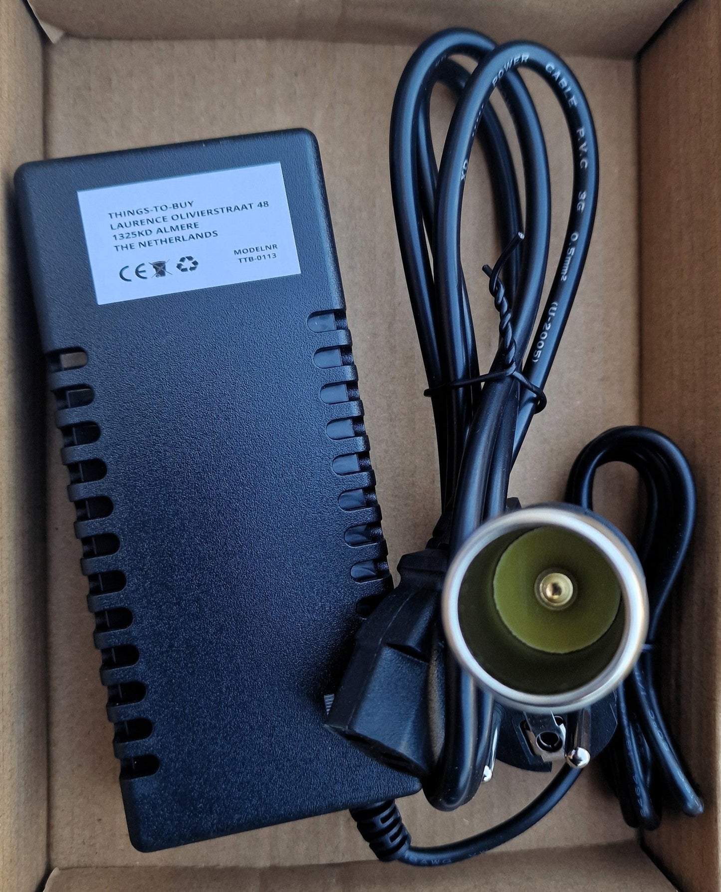 Omvormer 220V naar 12V – 6A (72W) – voor koeltassen en auto - accessoires - THINGS - TO - BUY - voor Sinterklaas en Kerst