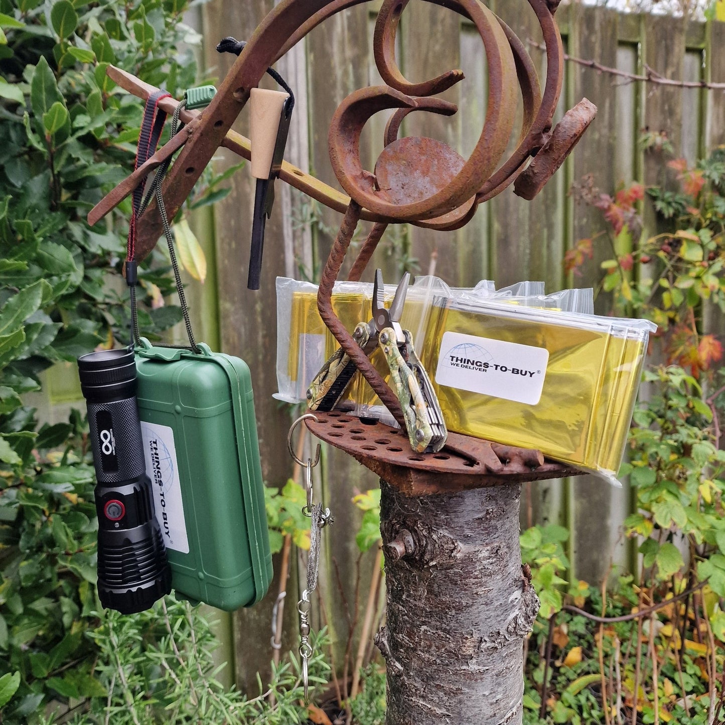 Cadeaupakket Noodtools – zaklamp, multitool, nooddekens & vuurstarter - THINGS - TO - BUY