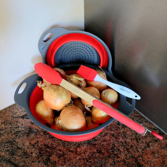Cadeaupakket Rood – siliconen keukentang, bakkwast & vergietset - THINGS - TO - BUY